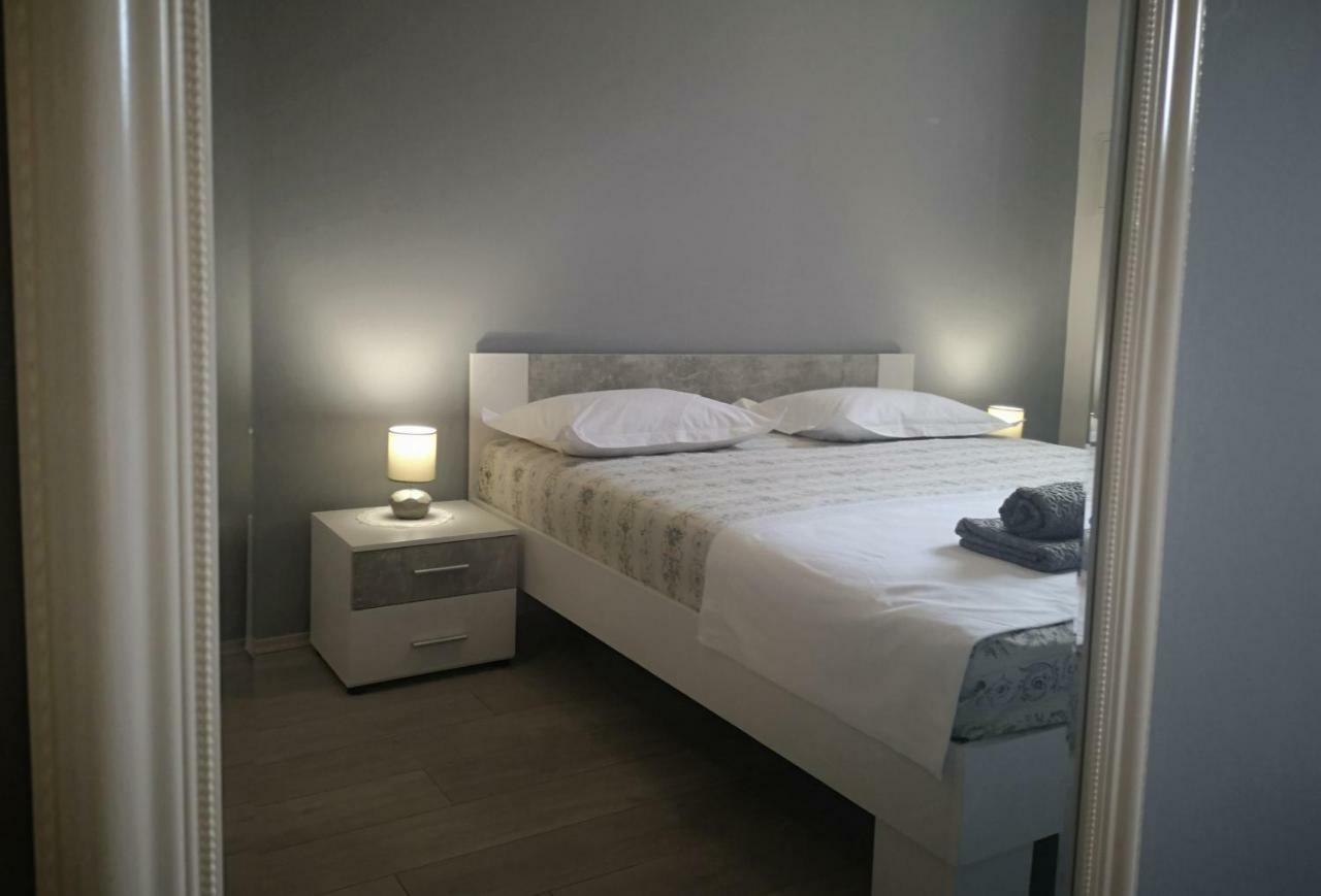 Apartment Pia Dugi Rat